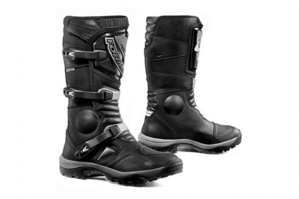 FORMA ADVENTURE BOOTS